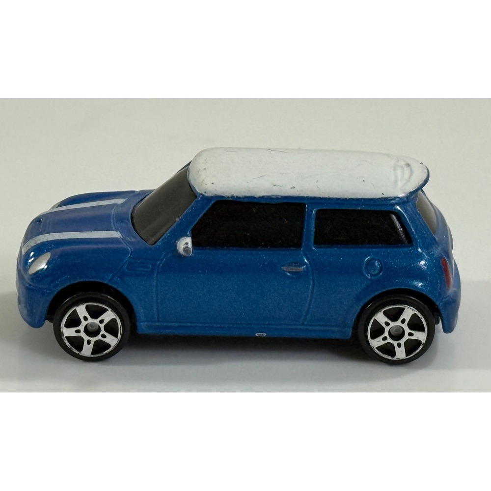 Maisto BMW Mini Cooper S Toy Car Kids 1:64 Blue White Stripes Diecast